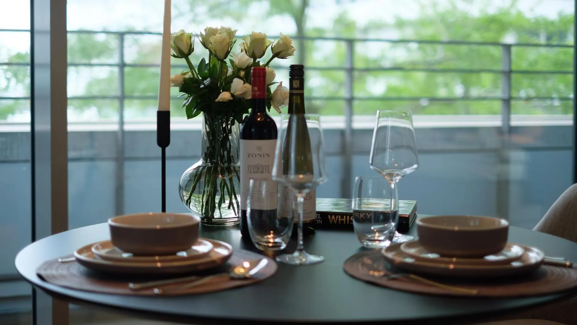 Come2Stay Hafencity - Marco Polo Tower Hamburg Apartment